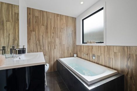 Photo of property in 62 Shields Street, Clyde, 9330