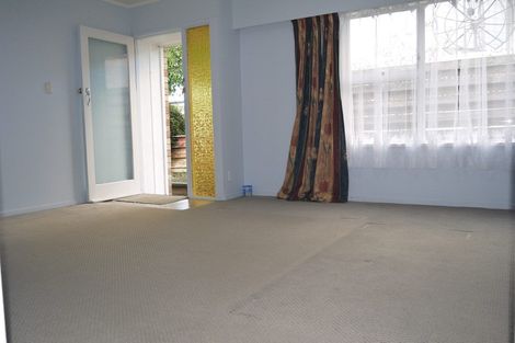 Photo of property in 1/11 Ballater Place, Highland Park, Auckland, 2010
