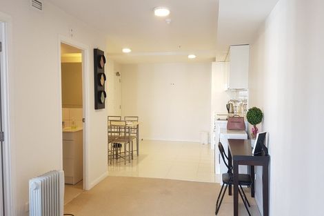 Photo of property in 2/37 Shakespeare Road, Milford, Auckland, 0620