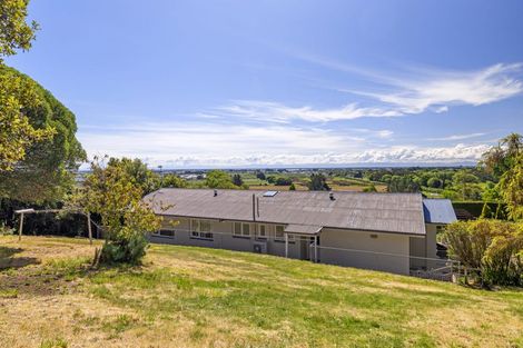 Photo of property in 425a Cashmere Road, Westmorland, Christchurch, 8025