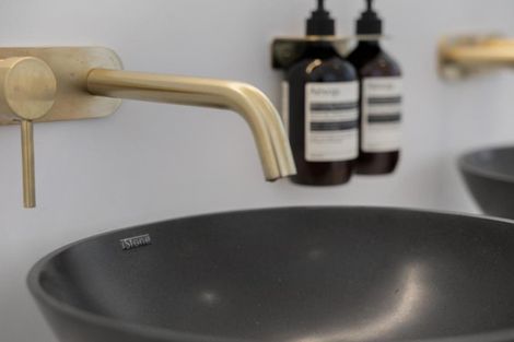 Photo of property in 13 Caples Place, Fernhill, Queenstown, 9300