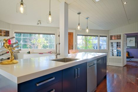 Photo of property in 19 Middleton Road, Kew, Dunedin, 9012