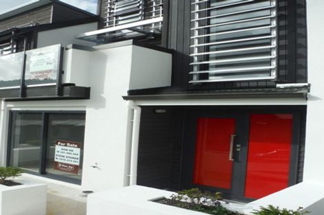 Photo of property in 2/10 Silver Moon Road, Albany Heights, Auckland, 0632