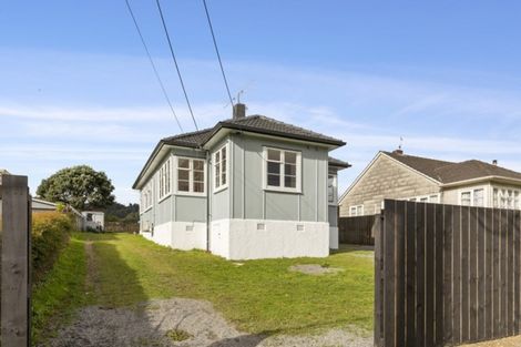 Photo of property in 68 Molesworth Street, Taita, Lower Hutt, 5011