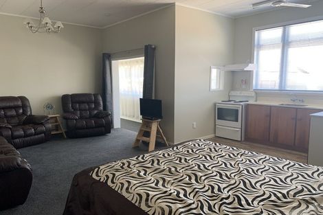 Photo of property in 89-89a Pa Street, Motueka, 7120