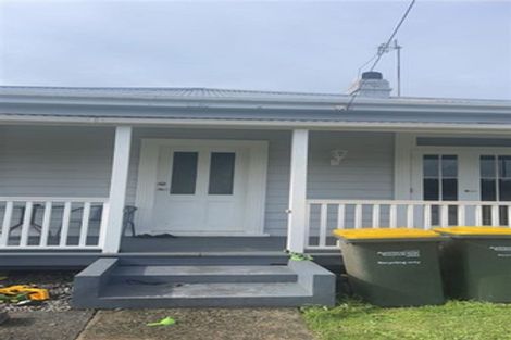 Photo of property in 22 Domain Street, Waiuku, 2123