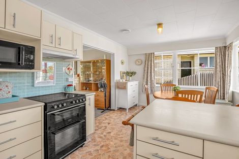 Photo of property in 34 Herbert Avenue, Cloverlea, Palmerston North, 4412
