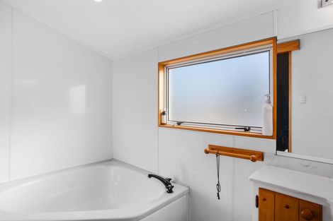 Photo of property in 58 Fishermans Drive, Coastlands, Whakatane, 3120