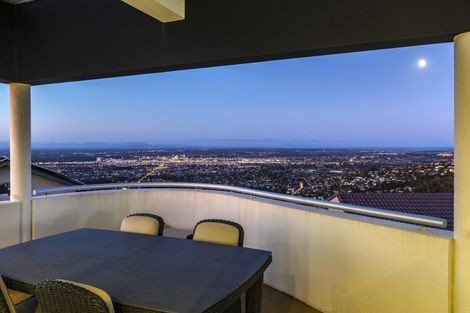 Photo of property in 12 Harry Ell Drive, Cashmere, Christchurch, 8022