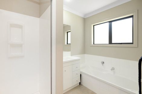 Photo of property in 22 Caldera Close, Pyes Pa, Tauranga, 3112