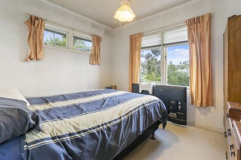 Photo of property in 27 Merriefield Avenue, Forrest Hill, Auckland, 0620
