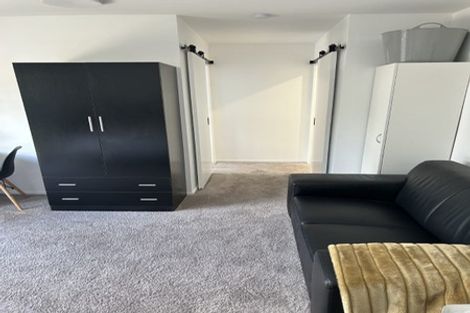 Photo of property in 35 Langana Avenue, Browns Bay, Auckland, 0630