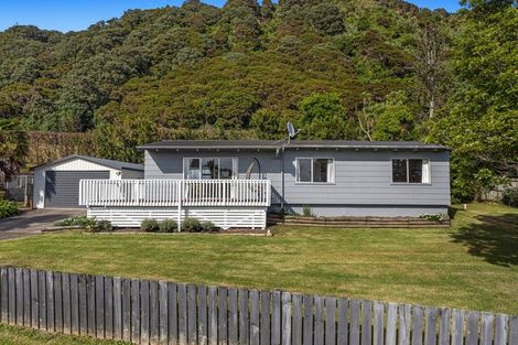 Photo of property in 1 Western Close, Matata, Whakatane, 3194