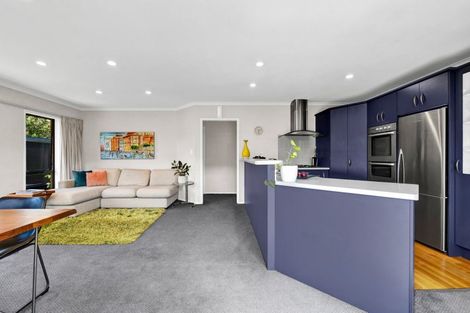 Photo of property in 115 Young Street, New Plymouth, 4310