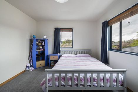 Photo of property in 55 Royal Oak Drive, Kelvin Grove, Palmerston North, 4414