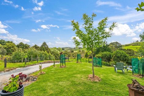 Photo of property in 47 Lupis Way, Kaiwaka, 0573