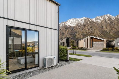 Photo of property in 6 Woolshed Road, Jacks Point, Queenstown, 9371