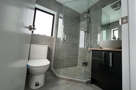 Photo of property in 2 Matukutureia Lane, Manurewa, Auckland, 2102