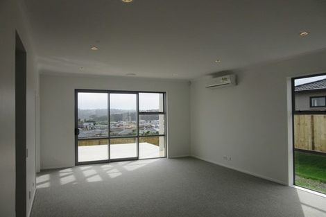 Photo of property in 13 Mauku Lane, Greenhithe, Auckland, 0632