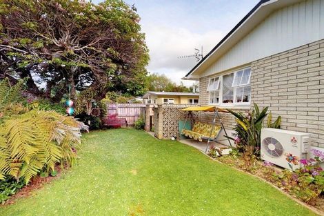 Photo of property in 1 Byrd Street, Levin, 5510