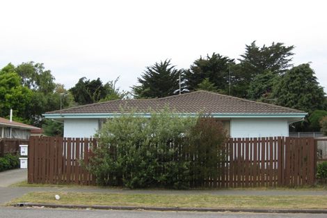Photo of property in 1/42 Kawau Crescent, Bromley, Christchurch, 8062