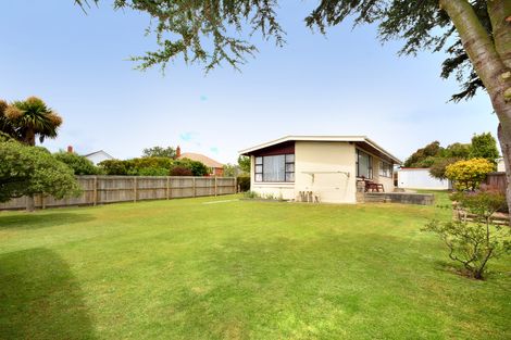 Photo of property in 12 Lock Street, Saint Clair, Dunedin, 9012