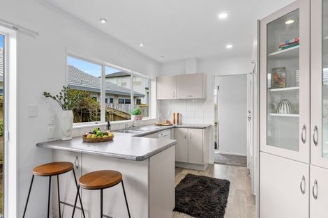 Photo of property in 2/448 Hibiscus Coast Highway, Orewa, 0931