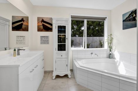 Photo of property in 472d Turuturu Road, Hawera, 4674