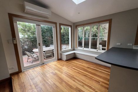 Photo of property in 127 Elizabeth Street, Mount Victoria, Wellington, 6011