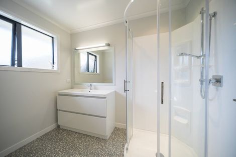 Photo of property in 60 Lawson Burrows Crescent, Te Anau, 9600