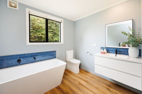 Photo of property in 2 Ashgrove Lane, Ashhurst, 4470