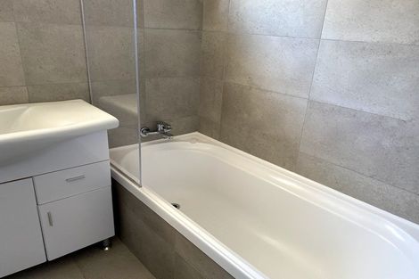 Photo of property in 12 Bryers Place, Bayview, Auckland, 0629