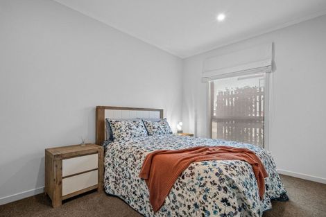 Photo of property in 3/1 Genevieve Lane, Hobsonville, Auckland, 0616