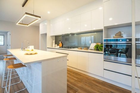 Photo of property in 23 Reserva Crescent, Kumeu, 0810