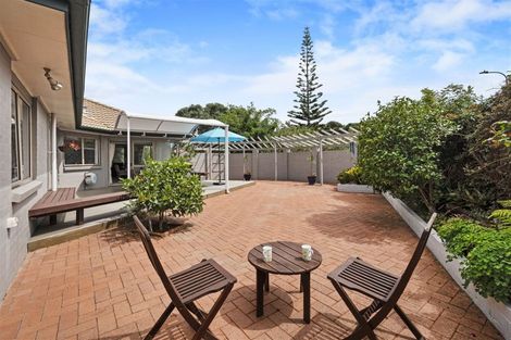 Photo of property in 54 Westview Court, Somerville, Auckland, 2014