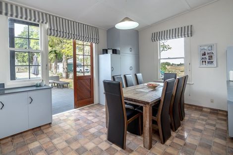 Photo of property in 82 Victoria Avenue, Dannevirke, 4930