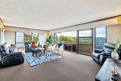 Photo of property in 155 Chelsea View Drive, Chatswood, Auckland, 0626