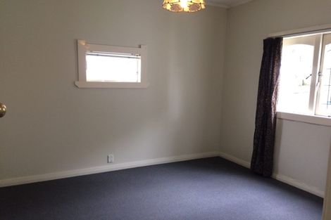 Photo of property in 3215 Great North Road, New Lynn, Auckland, 0600