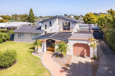 Photo of property in 81 Fitzherbert Avenue, Tawhero, Whanganui, 4501