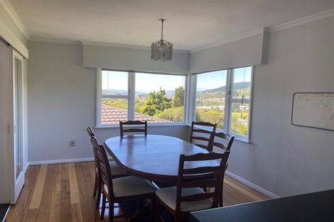 Photo of property in 21 Saint Edmund Crescent, Tawa, Wellington, 5028