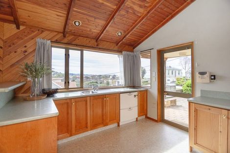 Photo of property in 10 Ure Street, South Hill, Oamaru, 9400