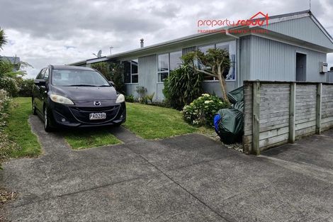 Photo of property in 119 Pioneer Road, Moturoa, New Plymouth, 4310