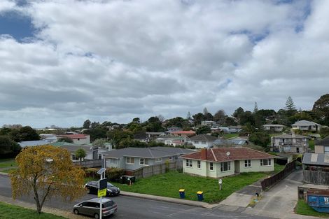 Photo of property in 35 Lingfield Street, Glenfield, Auckland, 0629