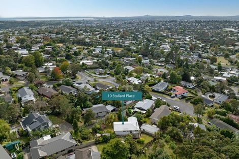 Photo of property in 10 Stallard Place, Glen Eden, Auckland, 0602