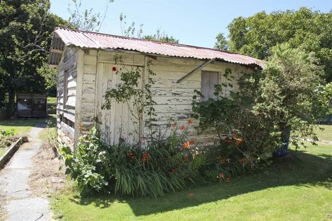 Photo of property in 18 Half Mile Road, Tuatapere, 9620