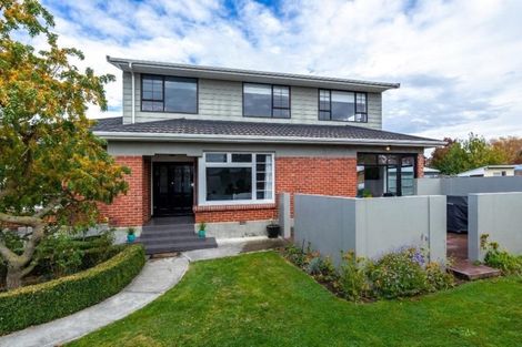 Photo of property in 98a Avenue Road, West End, Timaru, 7910