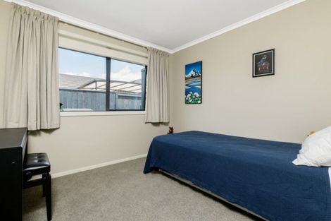 Photo of property in 21 Livingstone Drive, Papamoa Beach, Papamoa, 3118