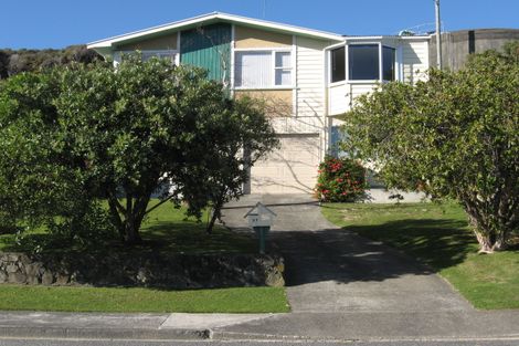 Photo of property in 27 Robson Street, Stokes Valley, Lower Hutt, 5019