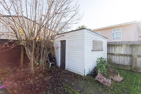Photo of property in 64 Great North Road, Saint Johns Hill, Whanganui, 4500