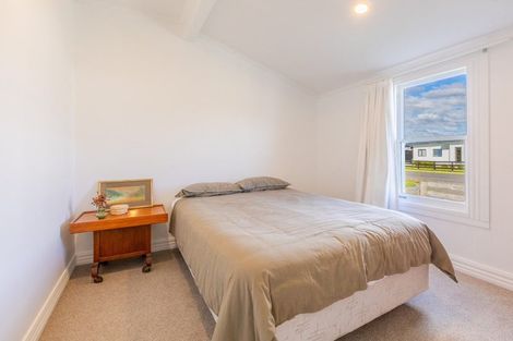 Photo of property in 23 Dee Street, Otane, 4202